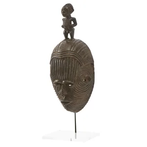 Unusual African Tribal Mask On Stand
